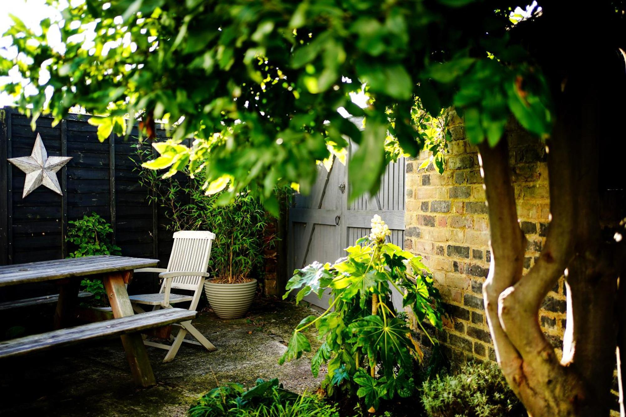 Northdene Cottage - Cosy Old Fisherman'S Cottage Two Mins From Sea - Free Parking - Wood Burning Stove - Roll Top Bath - Dog Friendly เดล ภายนอก รูปภาพ