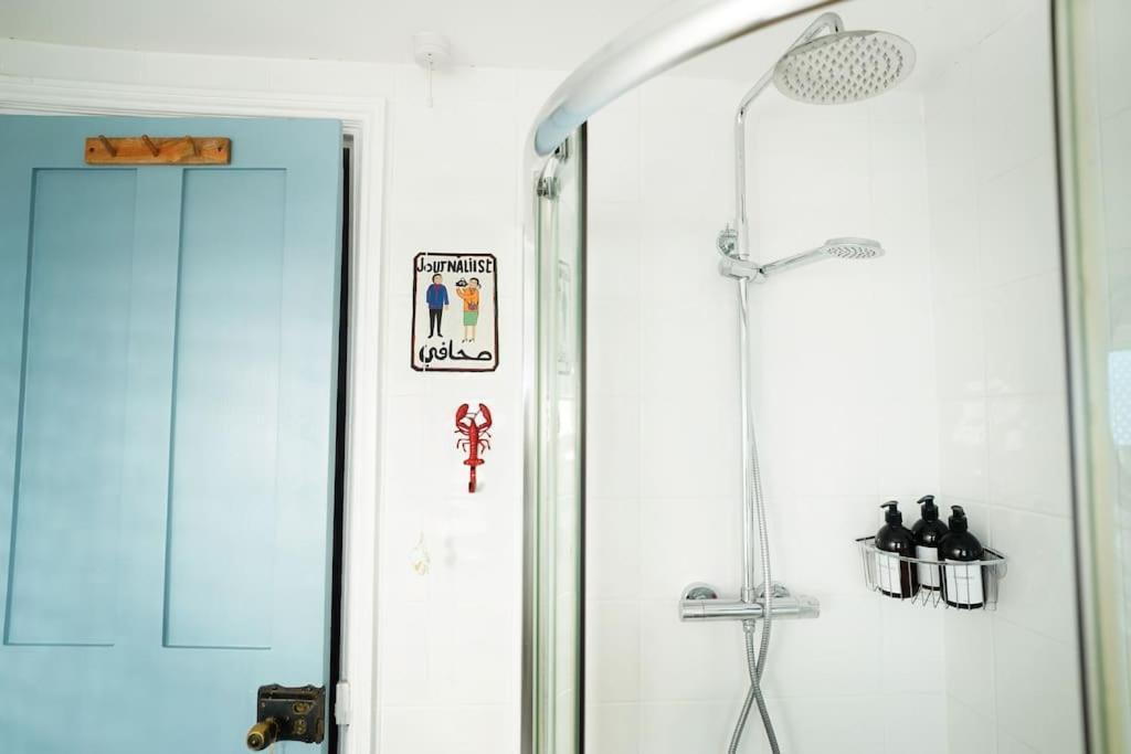 Northdene Cottage - Cosy Old Fisherman'S Cottage Two Mins From Sea - Free Parking - Wood Burning Stove - Roll Top Bath - Dog Friendly เดล ภายนอก รูปภาพ